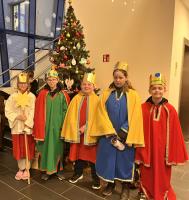 Besuch der Sternsinger an unserer Grundschule